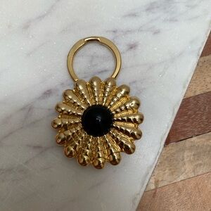 Vintage - Gold-tone Flower and Black Pearl Scarf Ring Brooch